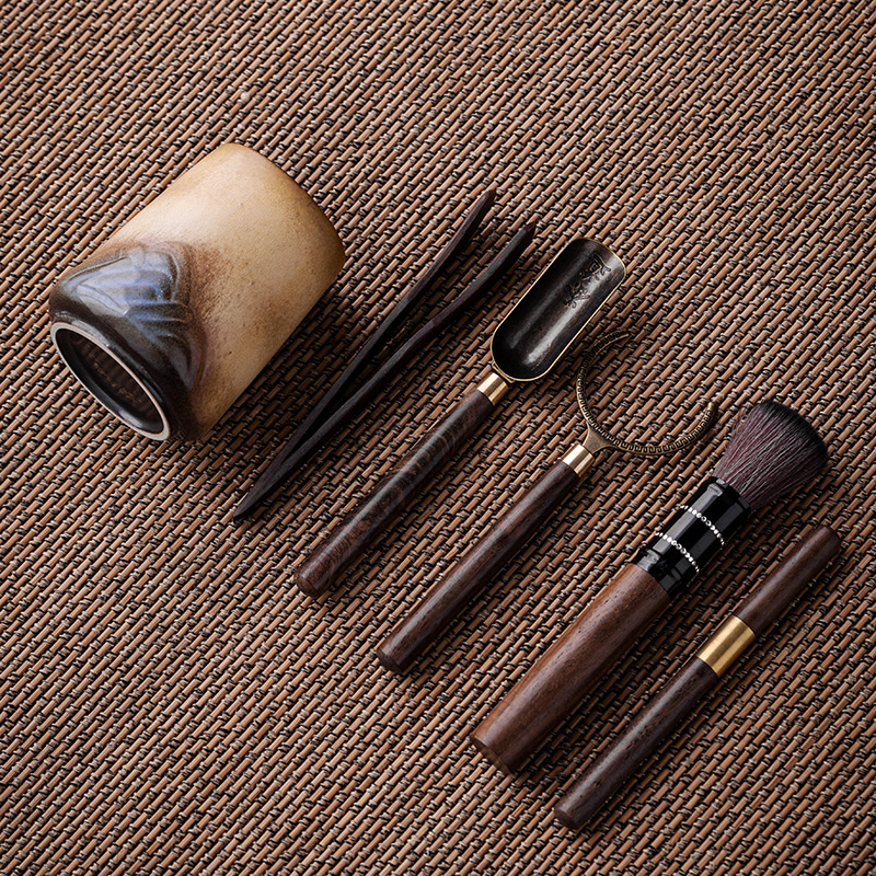 Kung Fu Tea Accessories Set, Toolkit (Spoon, Scoop, Tongs, Pick, Tea Brush) with Ceramic Vase