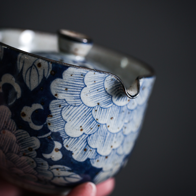  Handmade Blue and White Jingdezhen Teapot 200ml