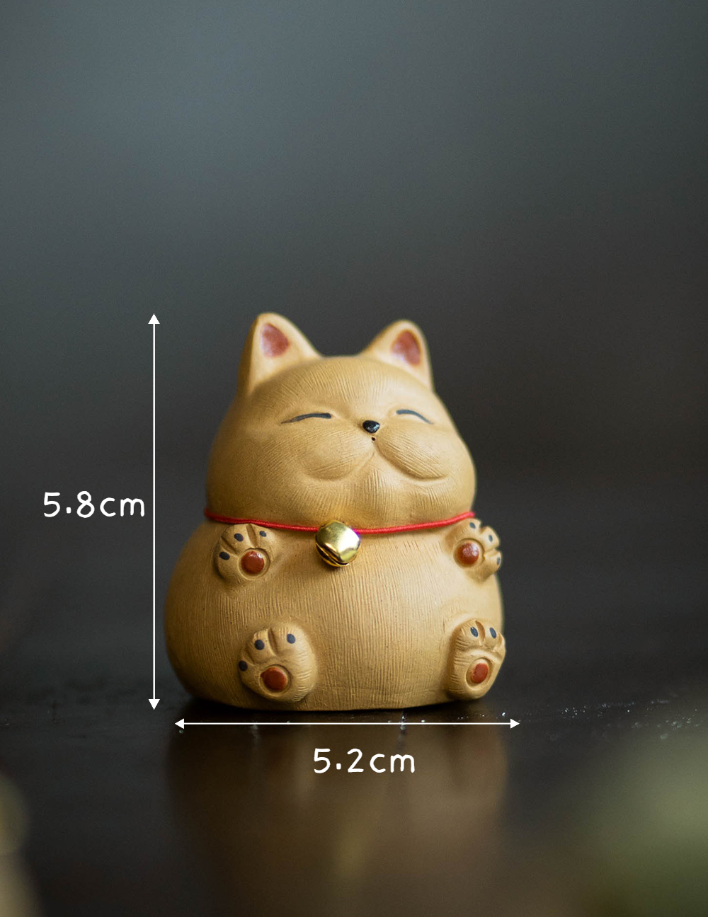Chubby Cat Figurine, Ceramic Maneki-Neko Tea Pet