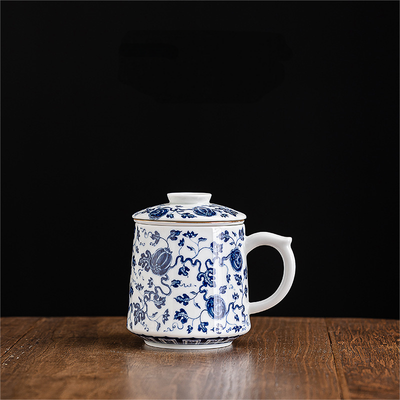 Collection of Tea Mugs with Infuser 450ml