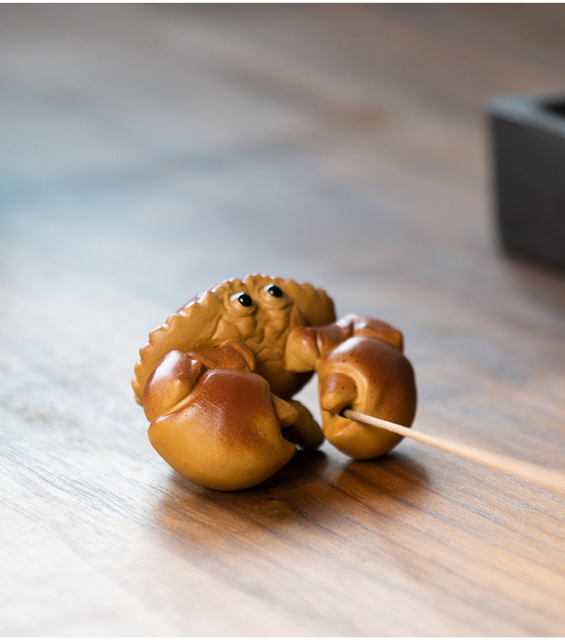 Little Crab Figurine, Ceramic Crab Tea Pet/Incense Holder