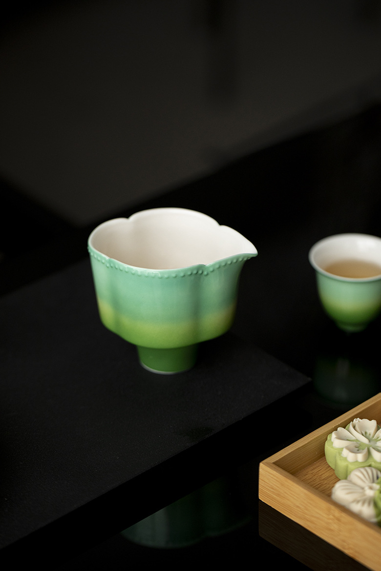 Gradient Green Pitcher 210ml