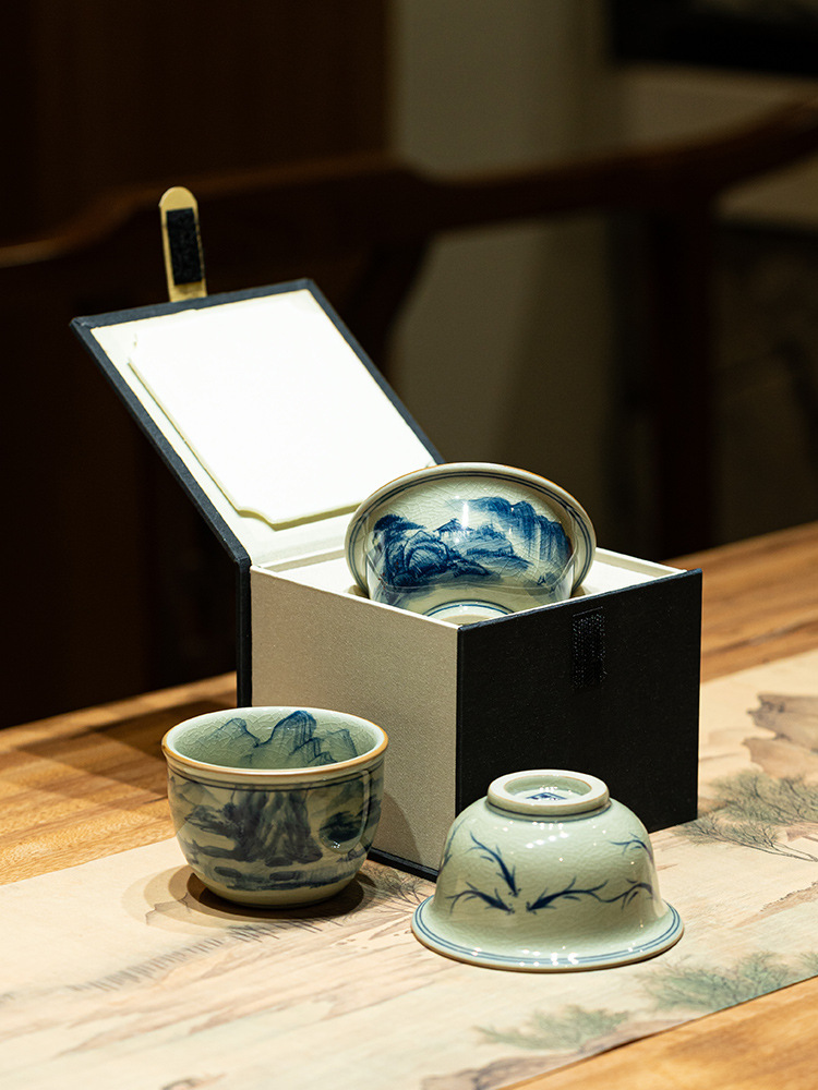 Blue and White Tea Cup Classic Style, 5 Patterns Available, Chinese Kung Fu Tea Cup 120ml