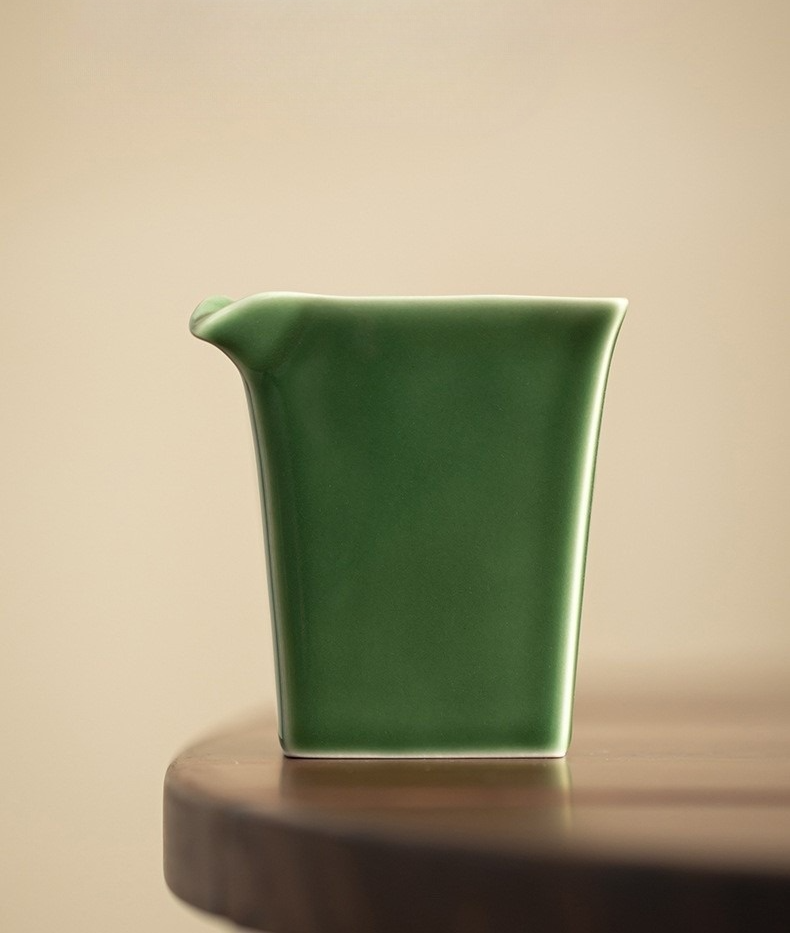 Green Celadon Quadrilateral Pitcher 200ml