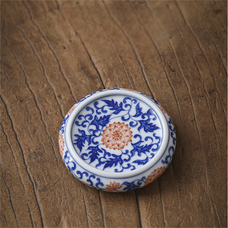 Collection of Classic Pattern Lid Holders