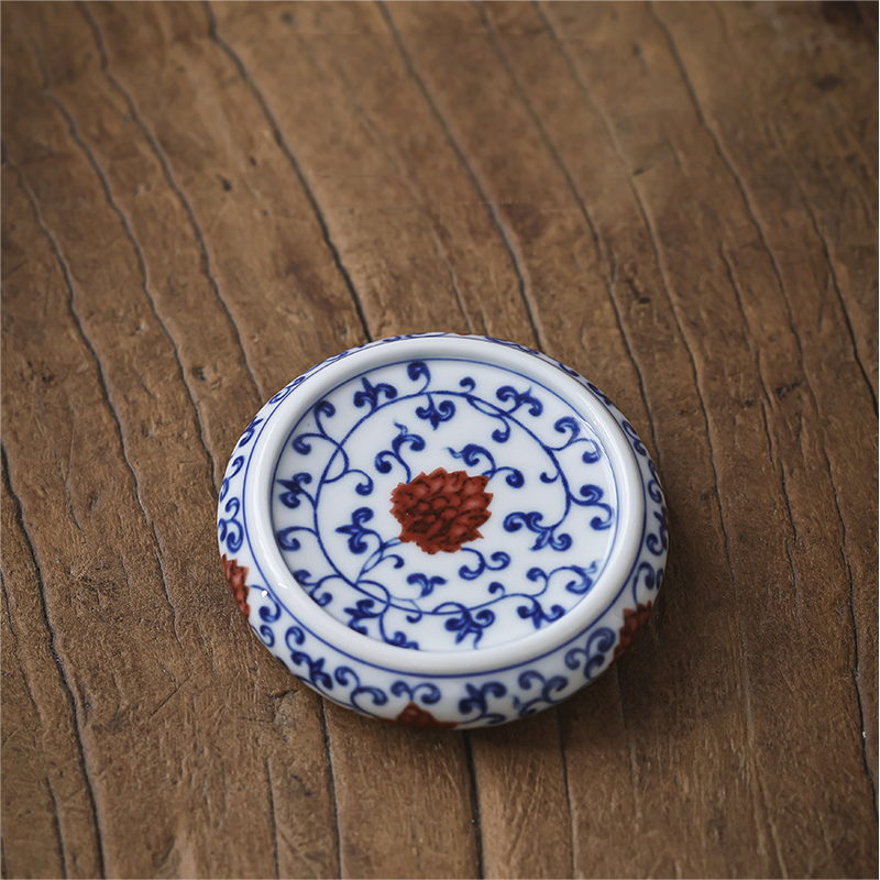 Collection of Classic Pattern Lid Holders