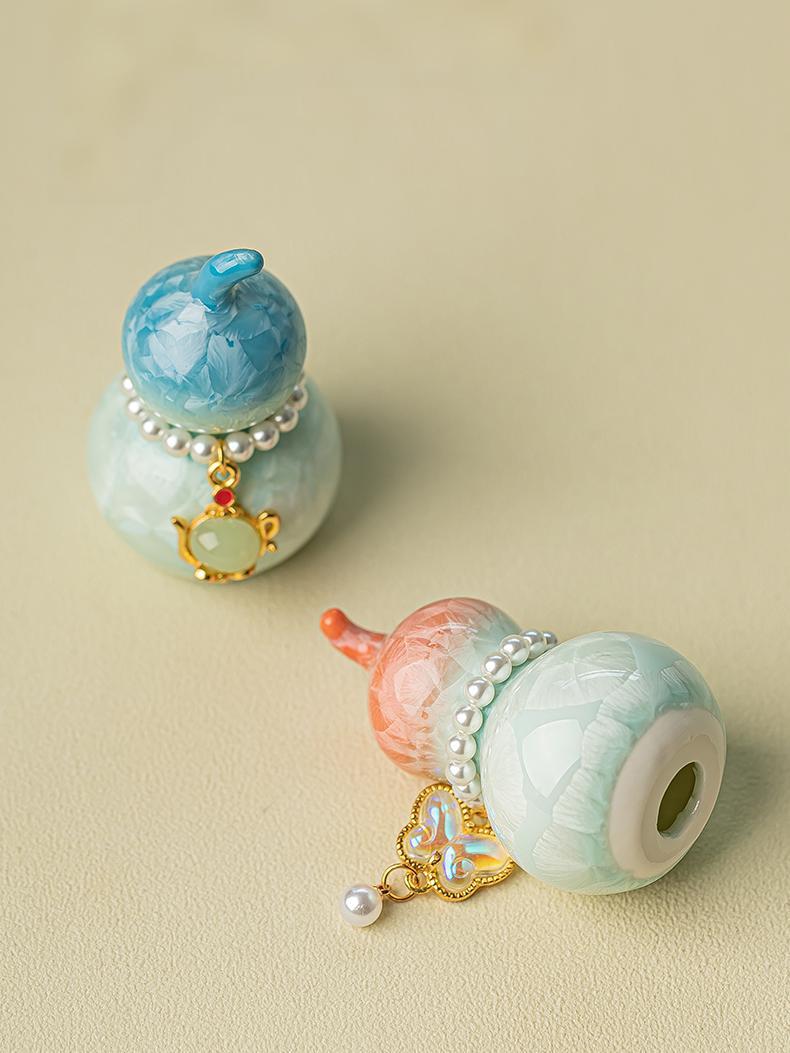 Ceramic Gourd Figurine Gradient Colors