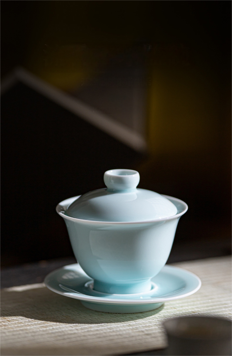 Shadow Green Porcelain Gaiwan with Saucer
