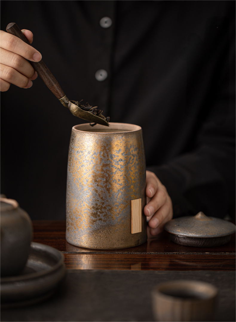 Rust-Glazed Tea Canister 2 Styles Large Volume