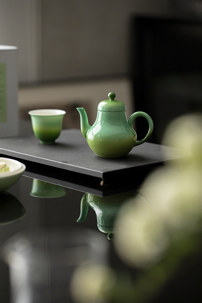 Gradient Green Teapot 130ml