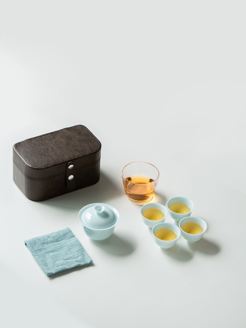 Yingqing Tea Set with Leather Box