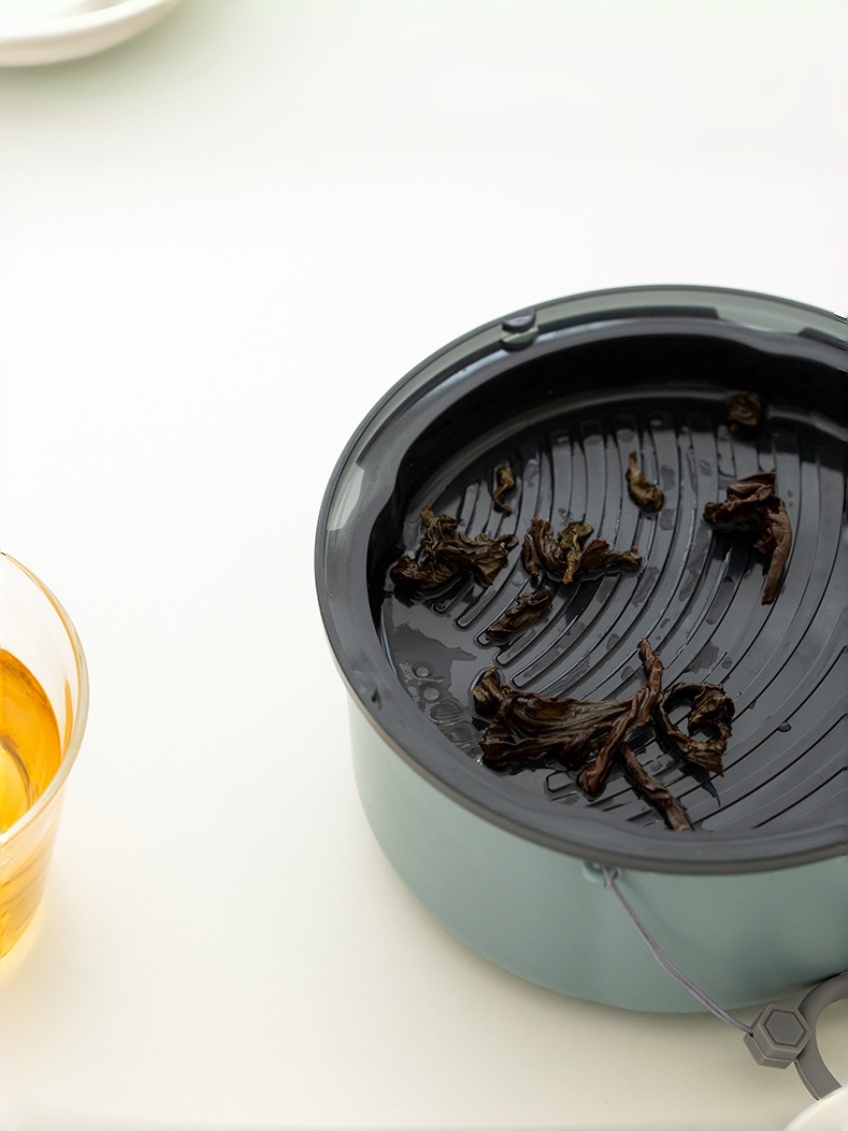 White Porcelain Travel Tea Set