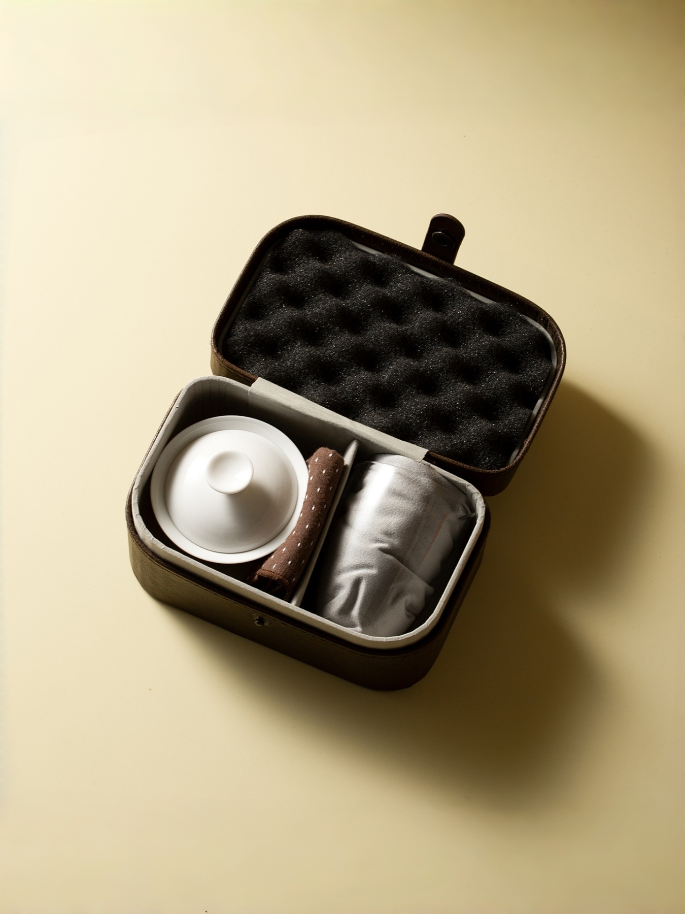 Traveling Case for Tea Wares