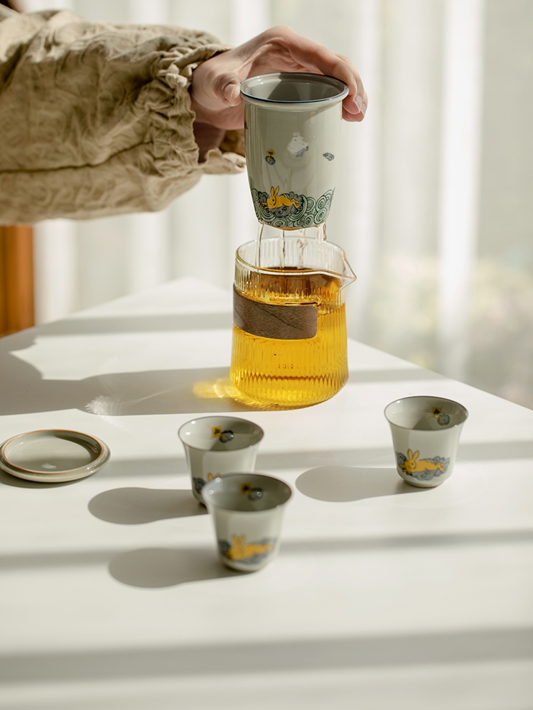 Golden Rabbit Travel Tea Set with Case, 1 Teapot+3 Cups 300ml