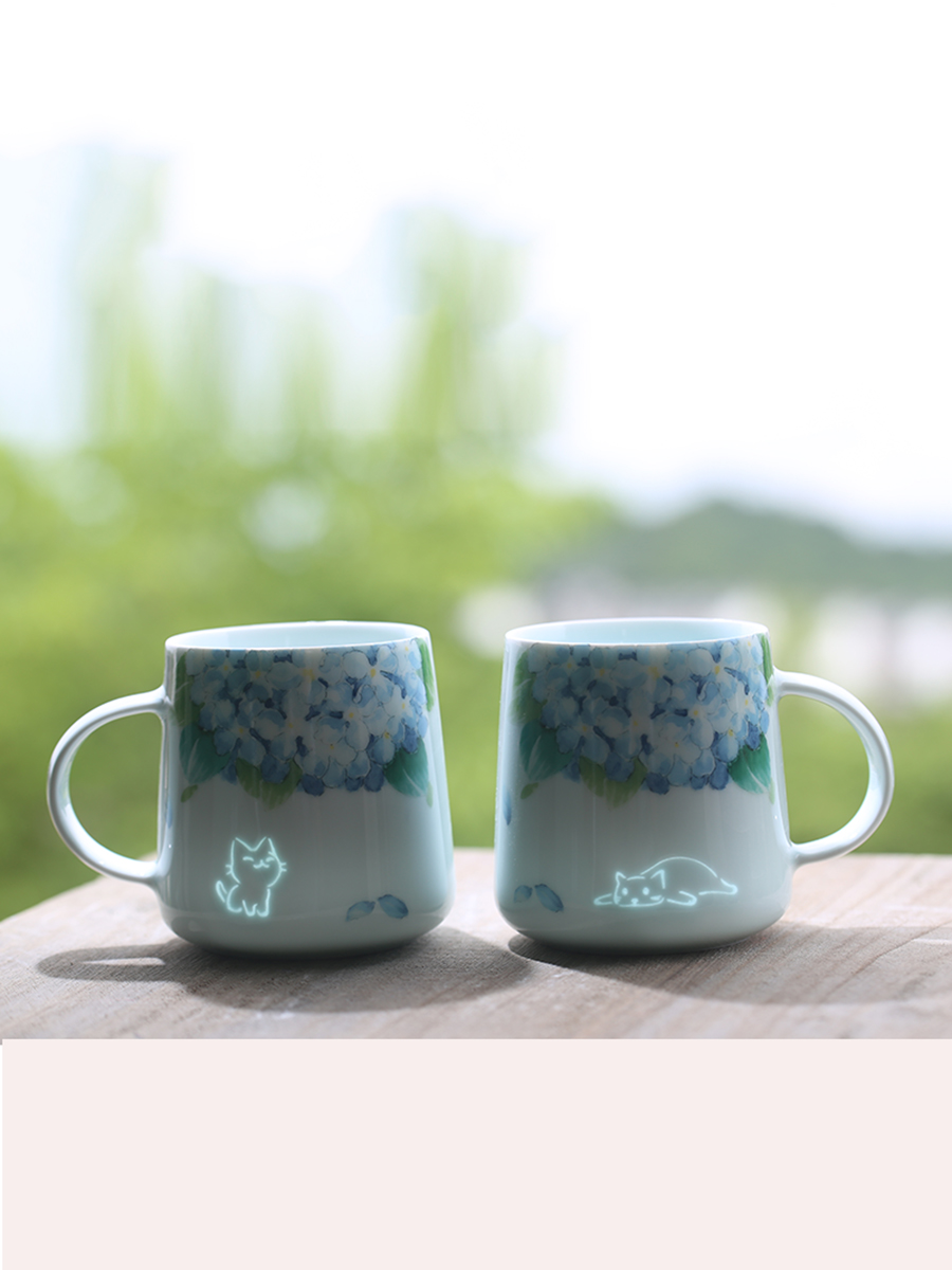 Glow Kitty Mug 360ml Decorated with Wisteria