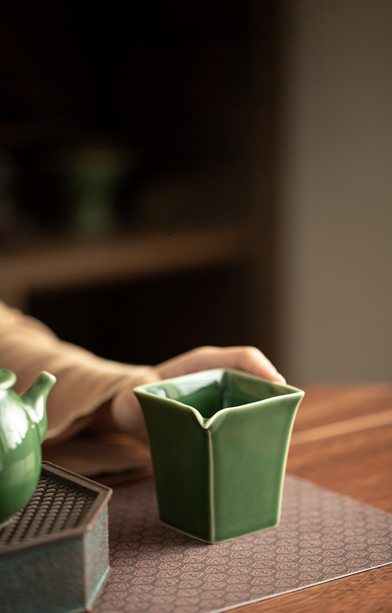 Green Celadon Quadrilateral Pitcher 200ml