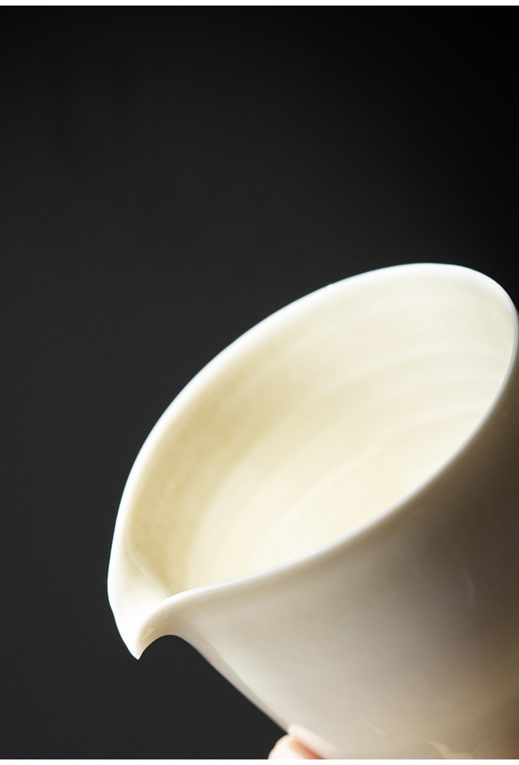 Ash White Travel Tea Set 120ml, 1 Gaiwan+3 Cups+ 1 Fair Cup