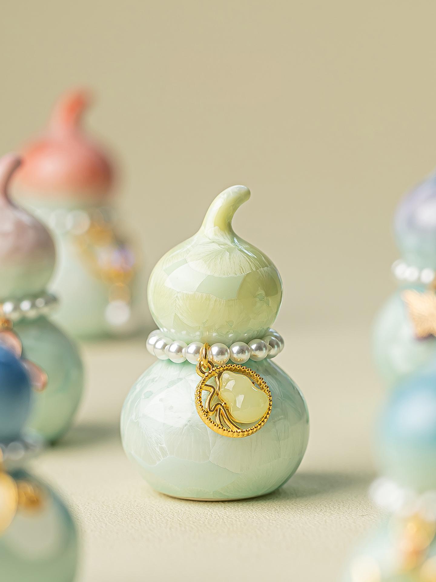 Ceramic Gourd Figurine Gradient Colors
