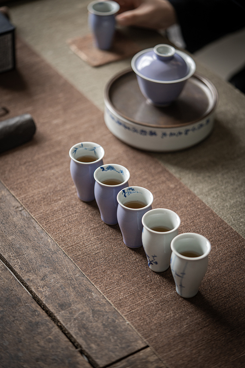 Slim Purple Tea Cups Set*4 PCS with Flower Deco