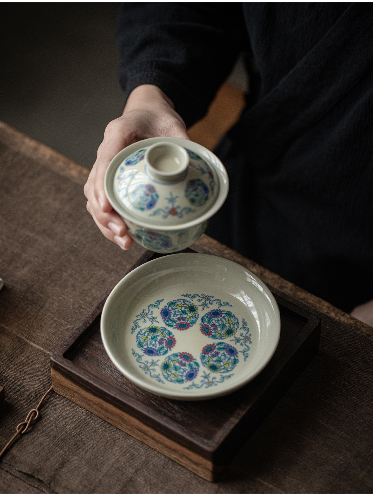 Traditional Blue Lotus Gaiwan with Saucer 150ml