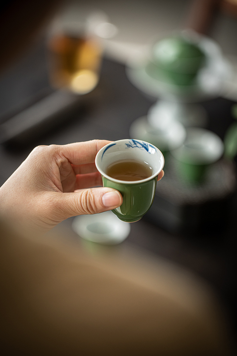 Pine Green Tea Cups Set*4 PCS with Flower Deco