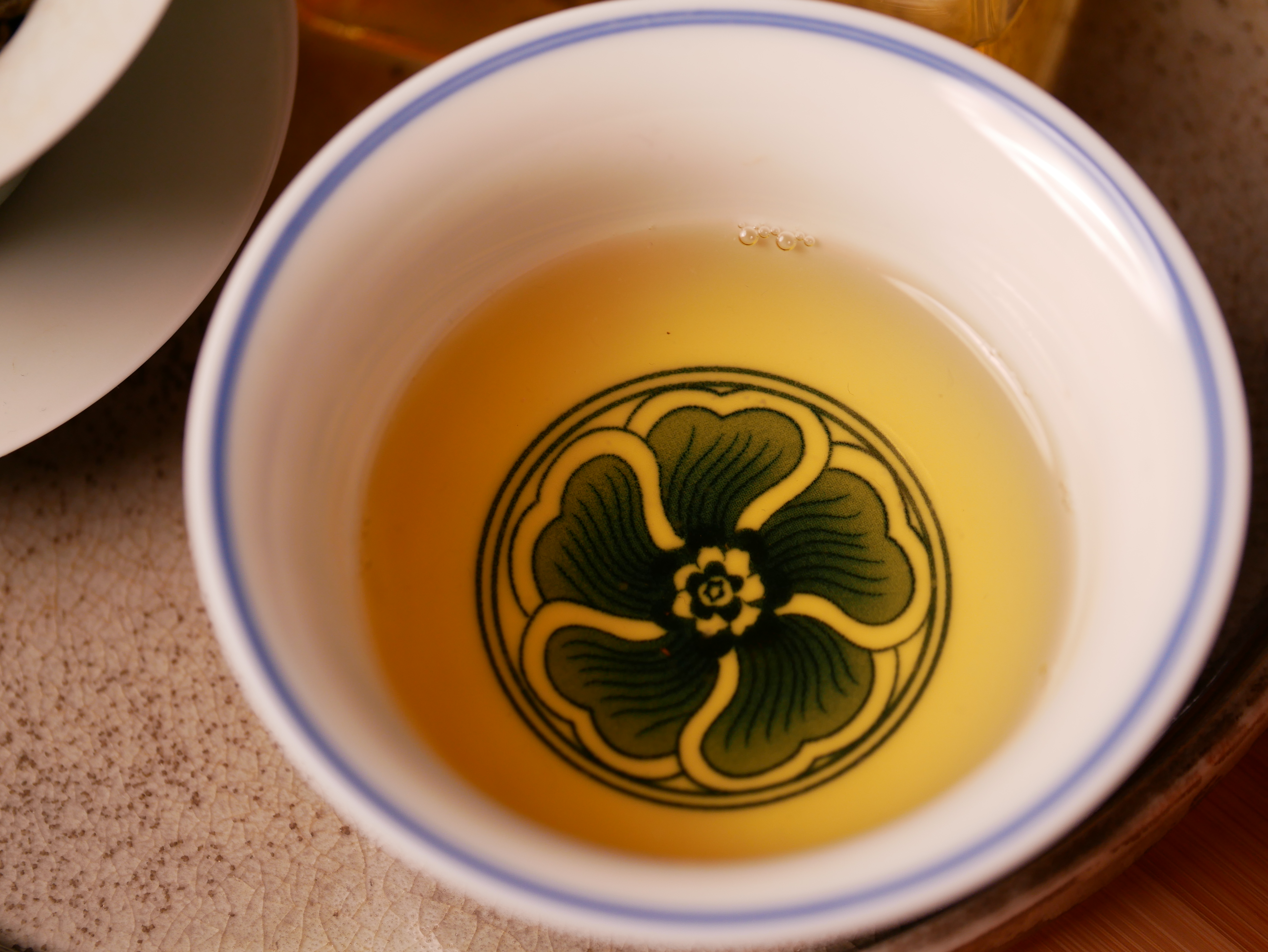 Porcelain Kungfu Tea Cup, Retro of Ming Dynasty Yongle Style, Underglaze Red and Blue, Press-Hand Cup 100ml