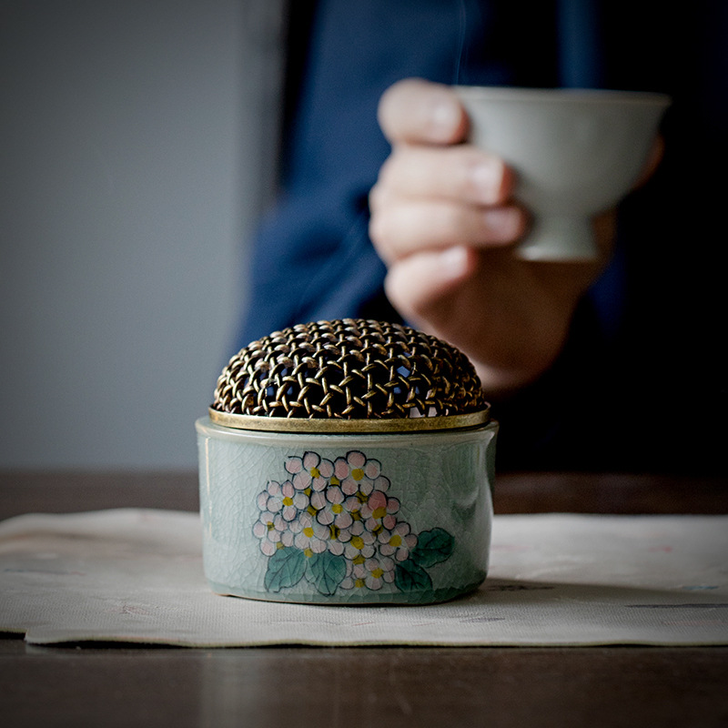 Begonia and Mangnolia Incense Burner with Brass Cover
