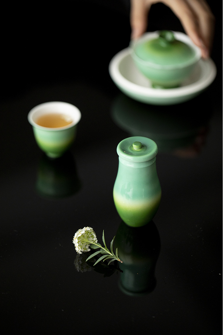 Gradient Green Mini Tea Canister 95ml