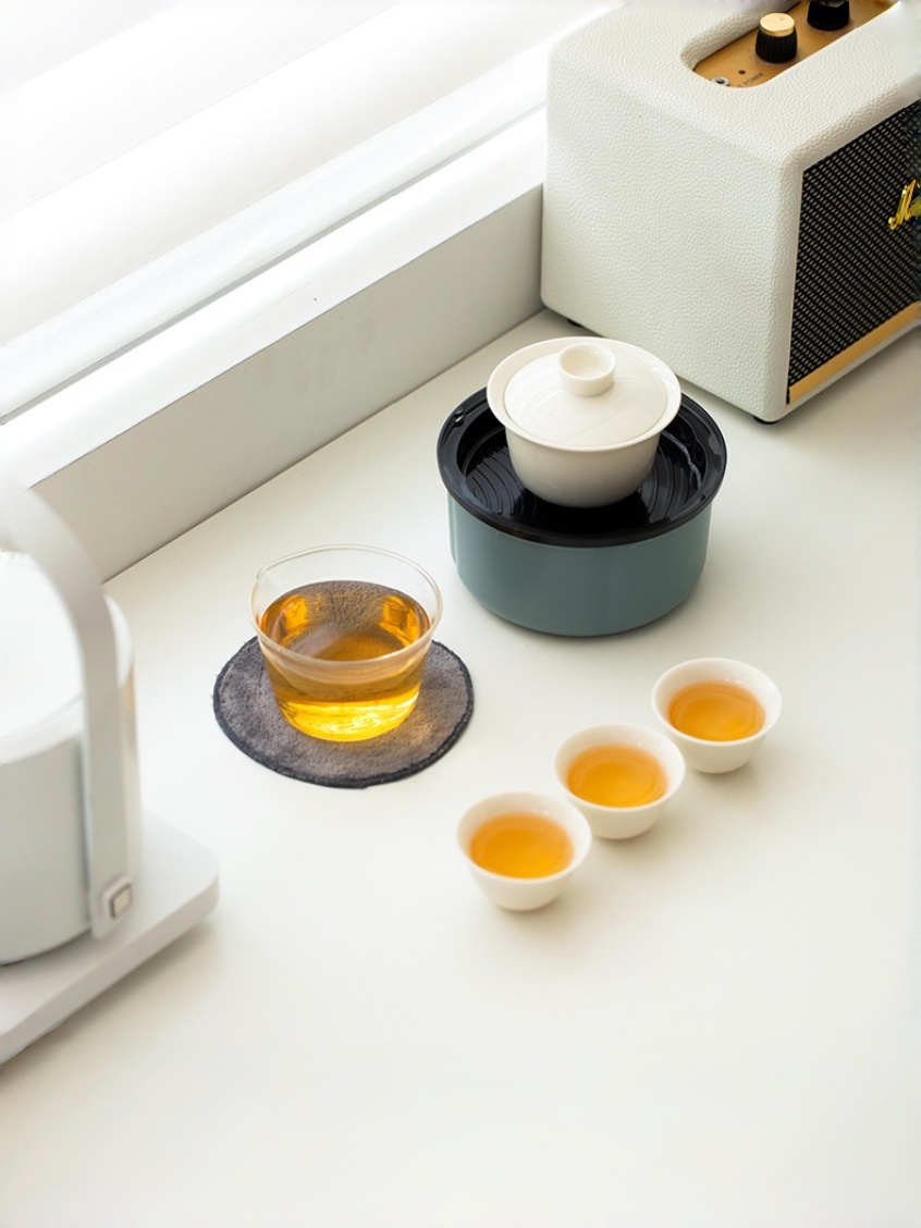 White Porcelain Travel Tea Set