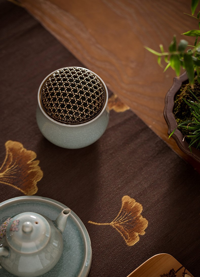 Begonia Incense Burner with Brass Cover
