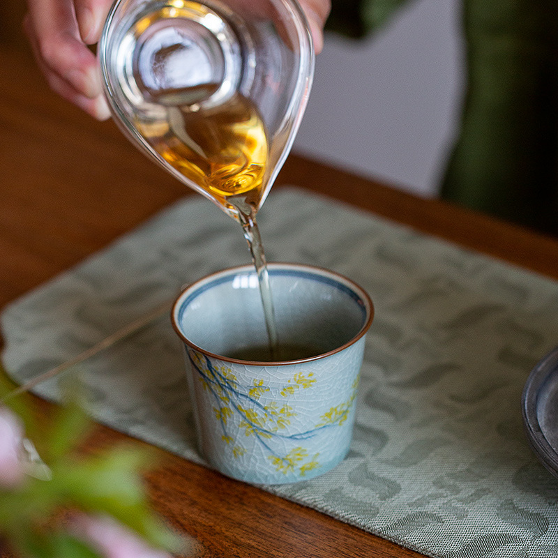 Maple Patttern Ceramic Kung Fu Tea Cup 120ml