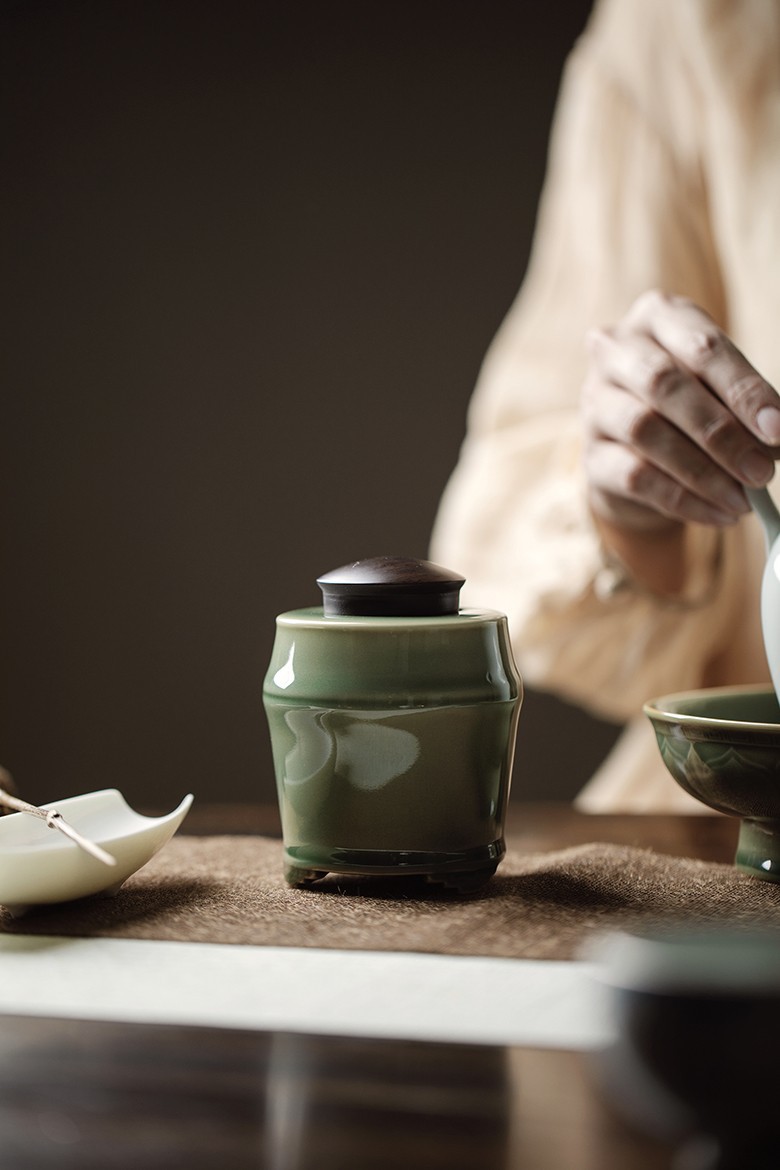 Celadon Tea Canister 300ml