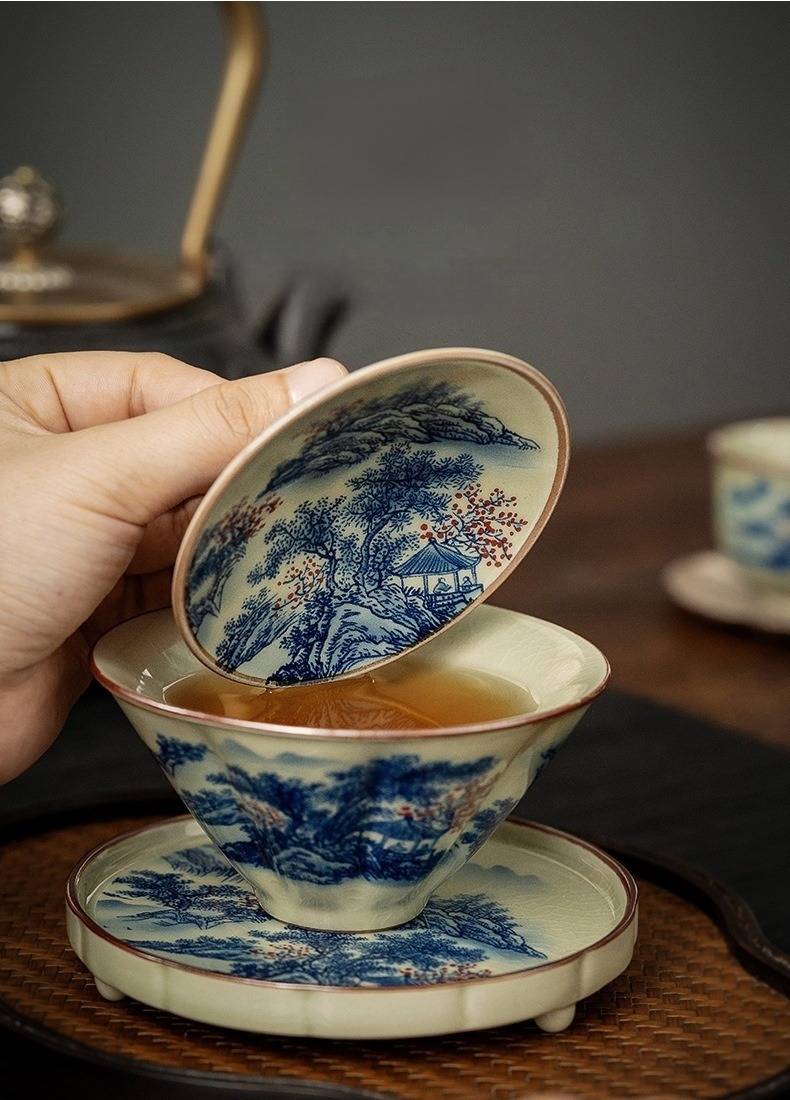 Porcelain Gaiwan Tea Set 130ml, Blue and White Landscape Pattern