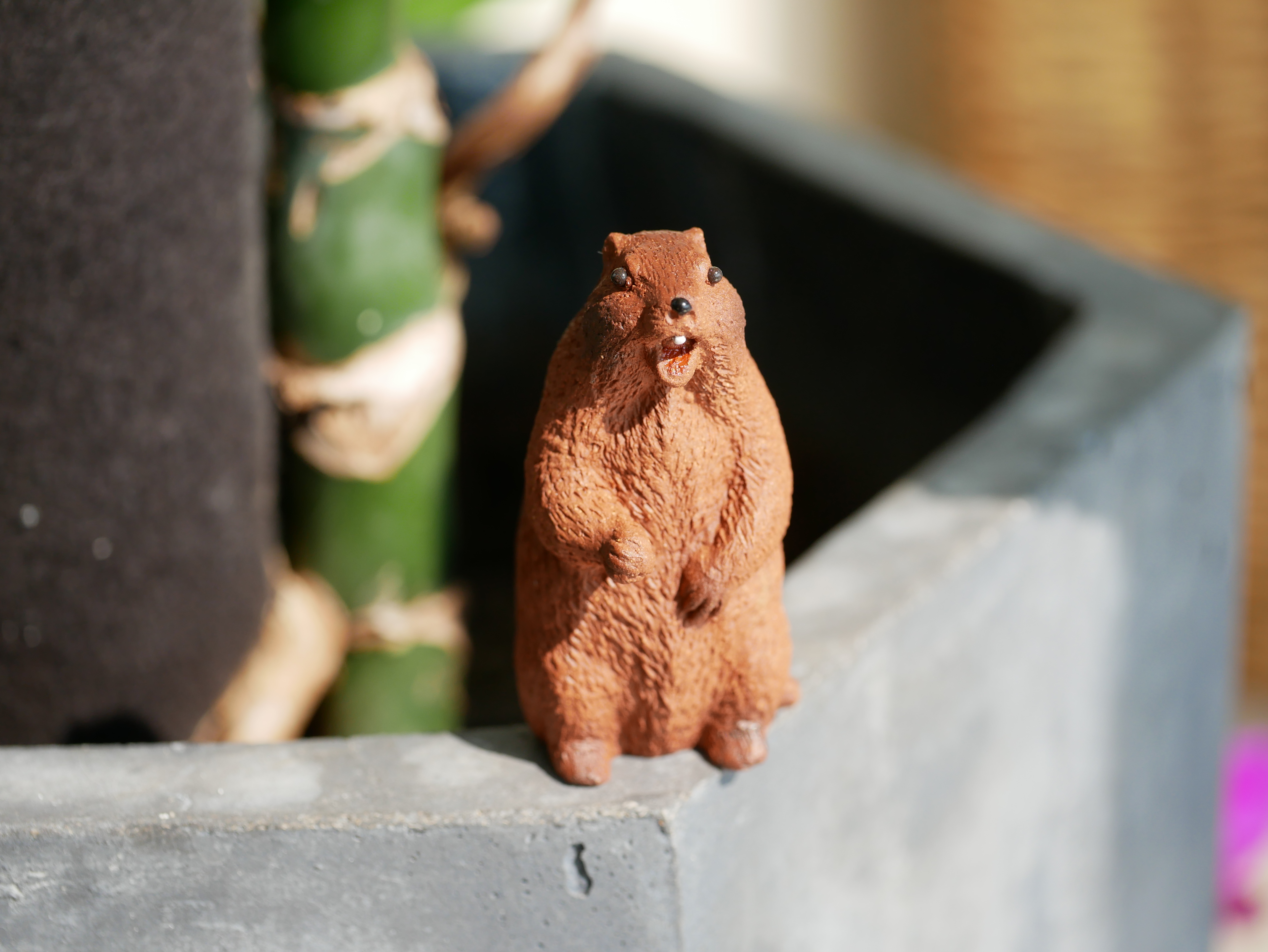 Screaming Marmot Figurine, Ceramic Marmot Tea Pet