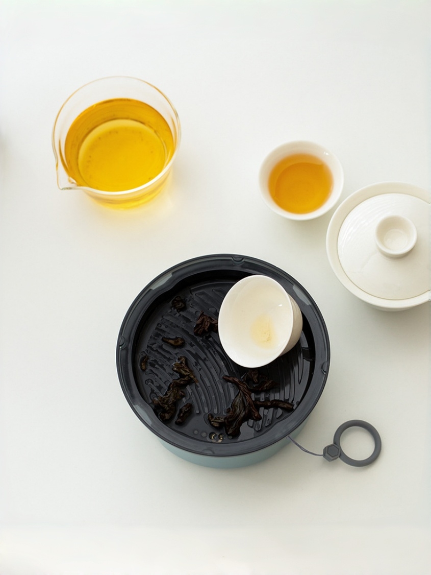 White Porcelain Travel Tea Set