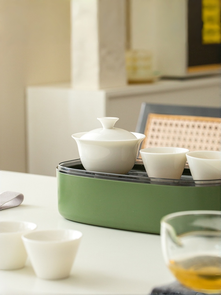 Compact White Porcelain Travel Tea Set 110ml with Multifunctional Case