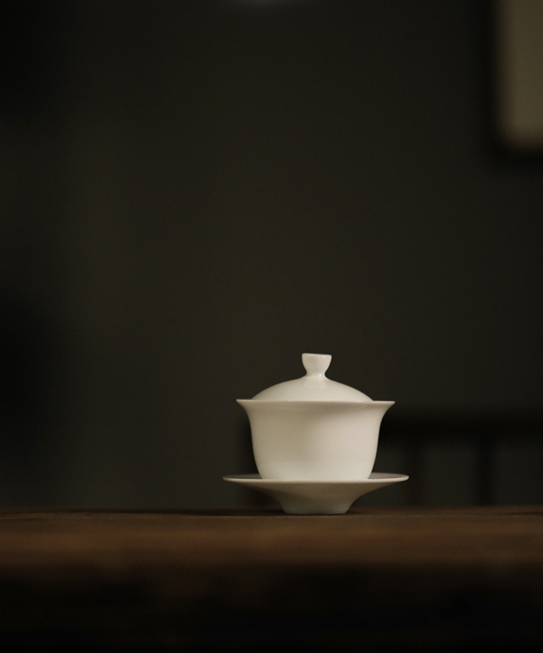 Minimal Pure White Gaiwan with Saucer 150ml