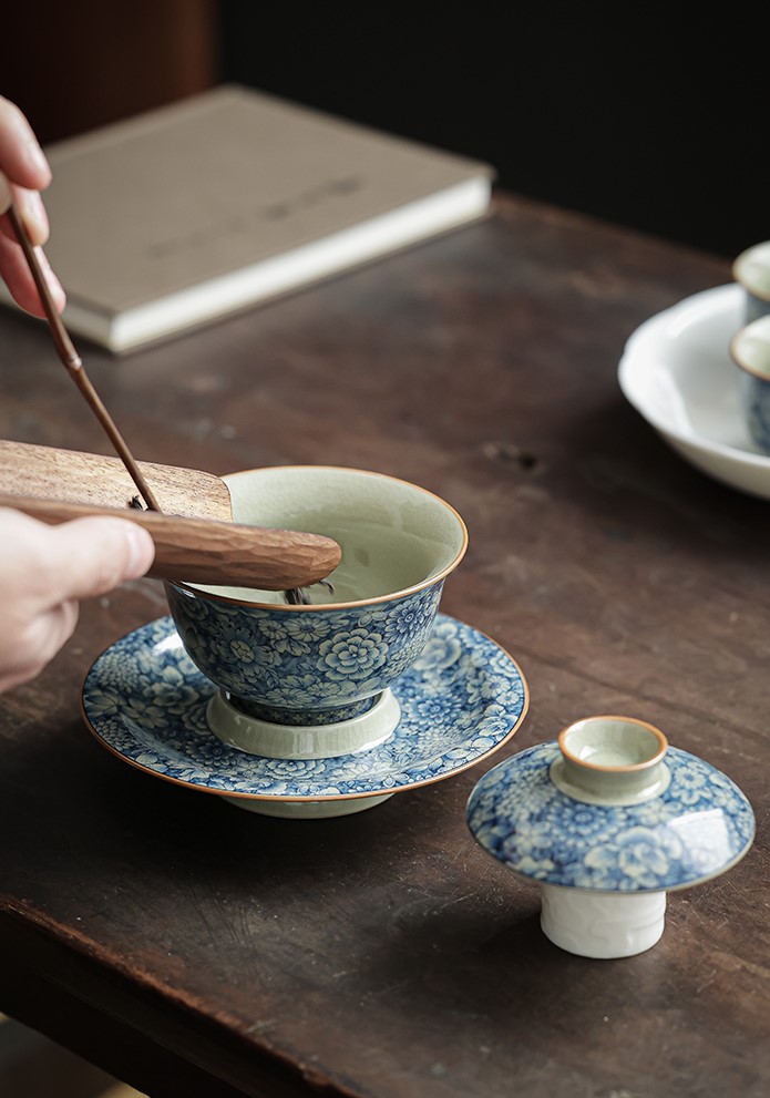 Myriad of Flowers Gaiwan with Saucer 150ml