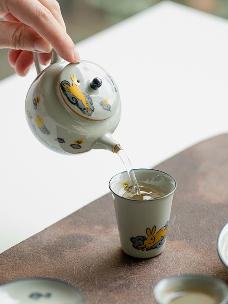 Golden Rabbit Tea Cup 40ml