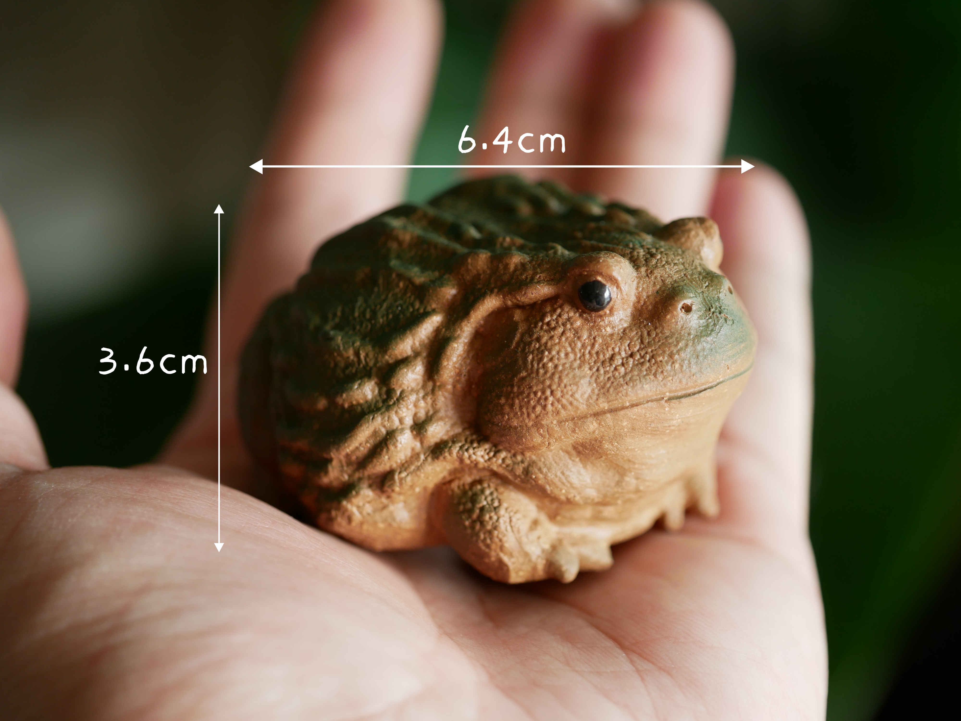 Ceramic Toad Figurine, Handmade Tea Pet, Made of Yixing Zisha Clay