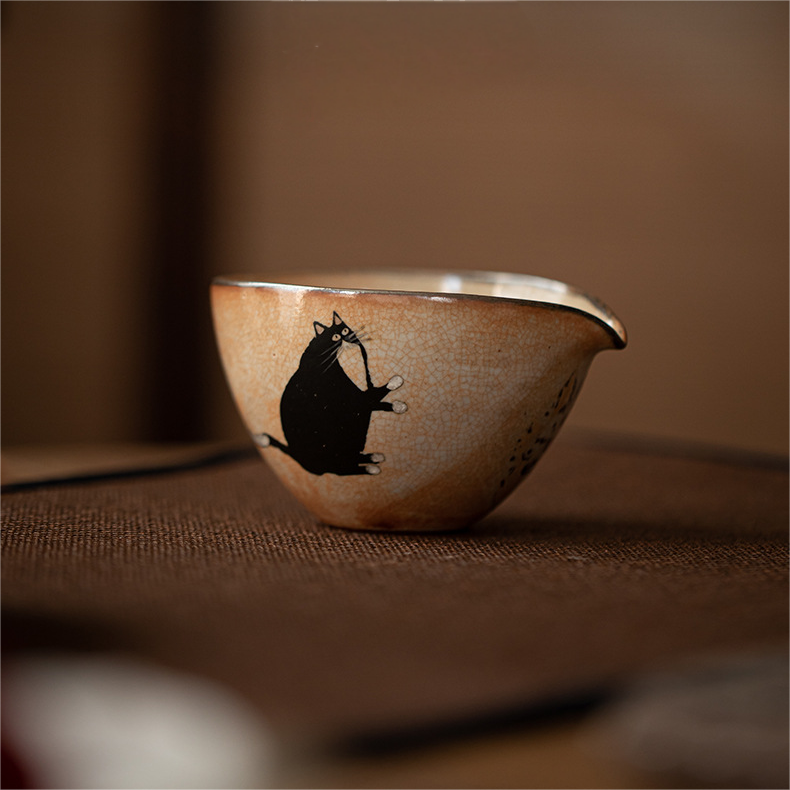 Japanese Shino Ware Style Black Cat Pitcher 160ml