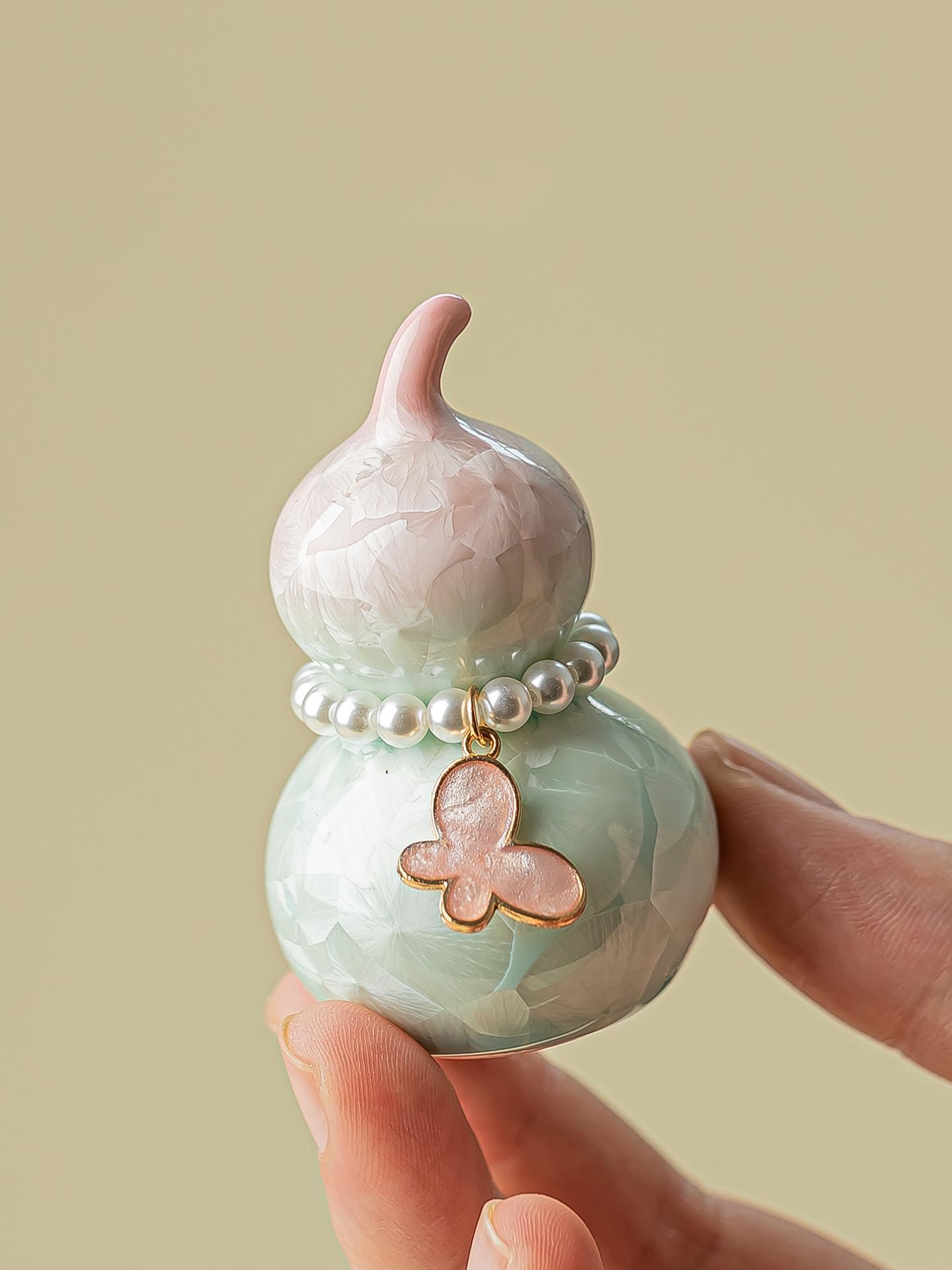 Ceramic Gourd Figurine Gradient Colors