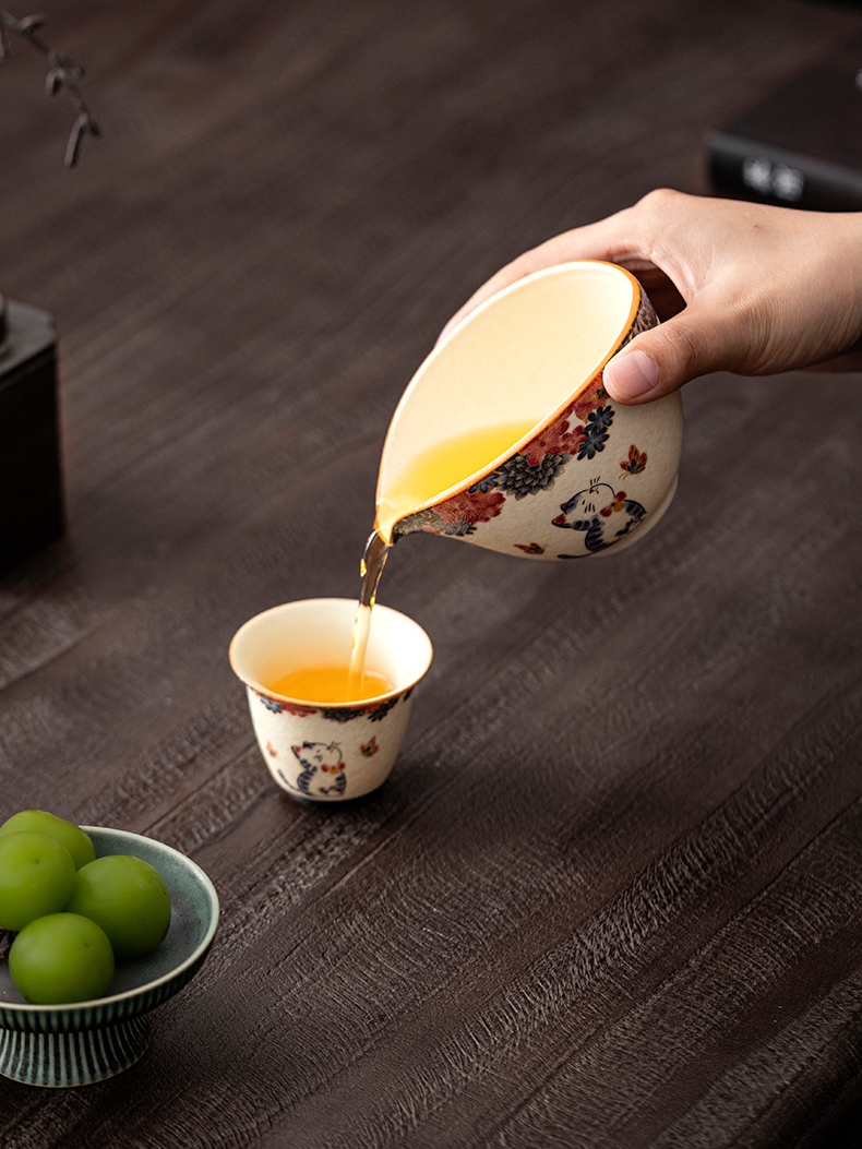 White Cat Ceramic Pitcher 150ml