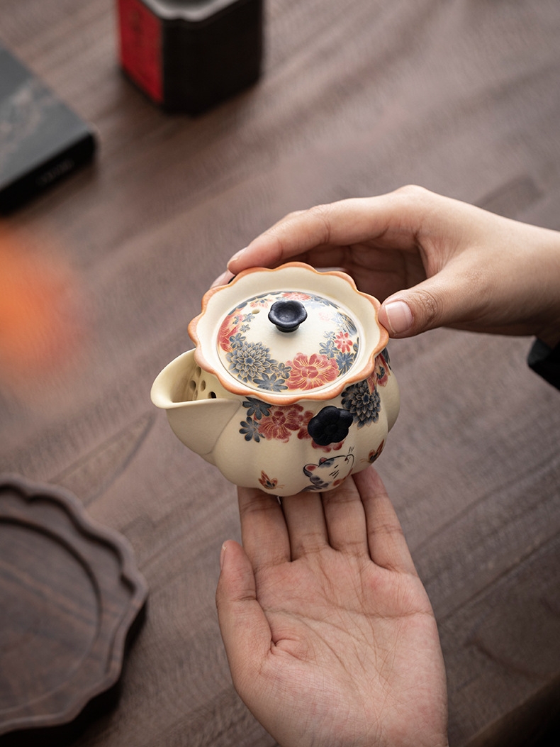 White Cat Ceramic Teapot 135ml