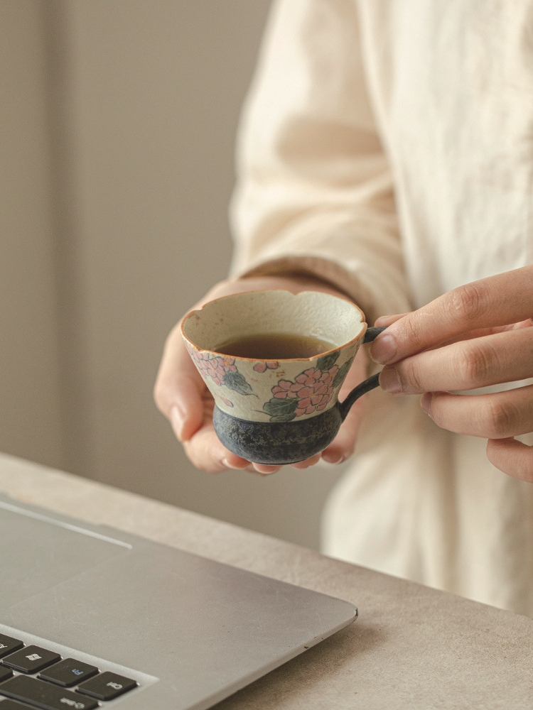 Caramel with Saucer 80ml, Hydrangeas