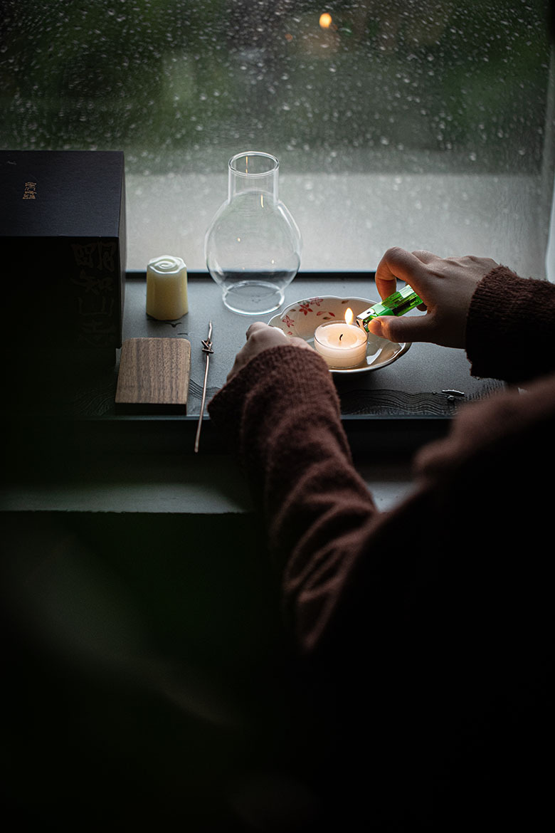 Japanese Style Tealight Candle Holder, Glass Shade+Porcelain Tray with Flower Pattern, Tea Room Decor
