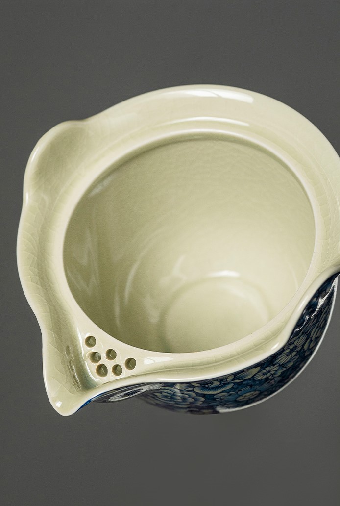 Blue and White Porcelain Teapot and Cup Travel Tea Set, 1 Teapot+3 Cups with Case