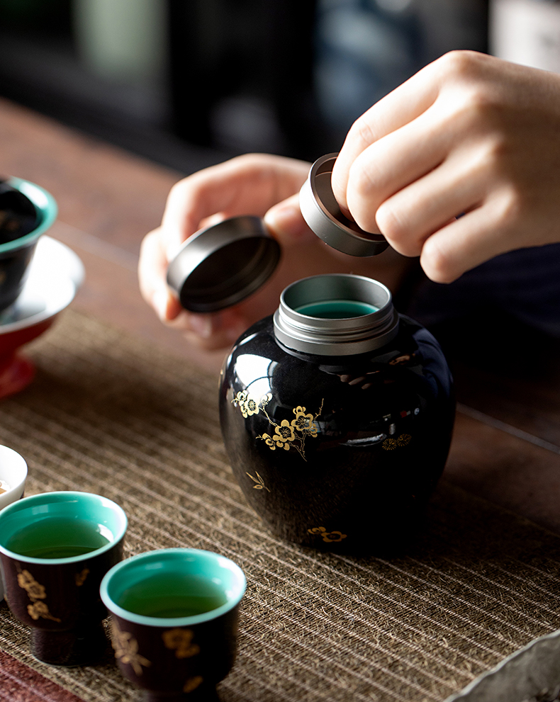 Black Porcelain Tea Canister with Glod Flower Pattern 300ml