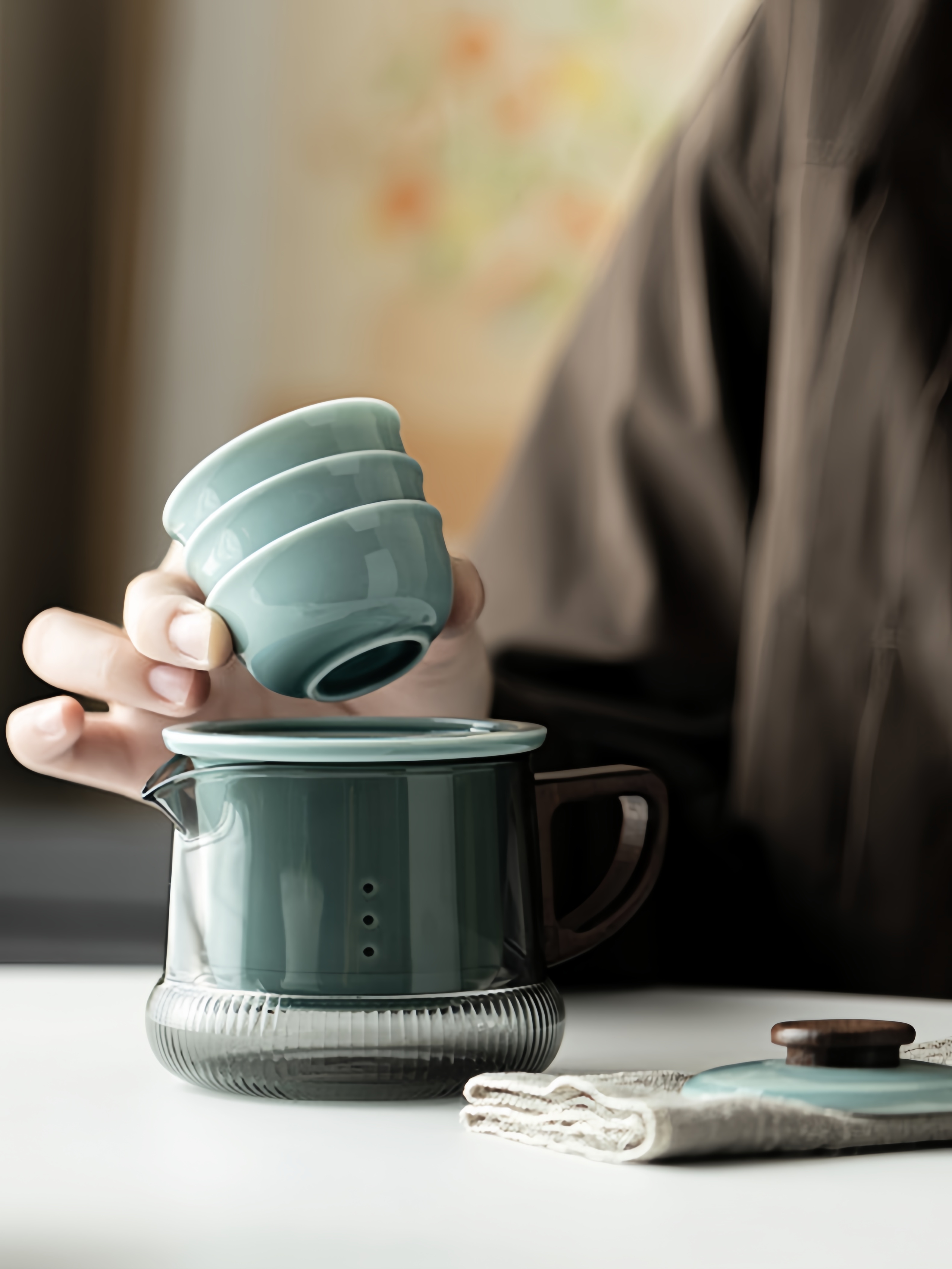 Modern Style Travel Tea Set 250ml, Teapot with infuser+3 Cups