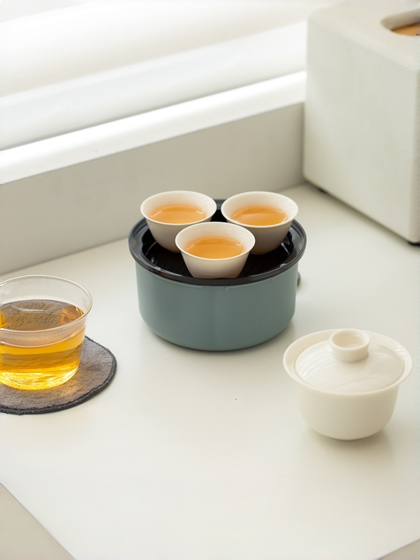 White Porcelain Travel Tea Set
